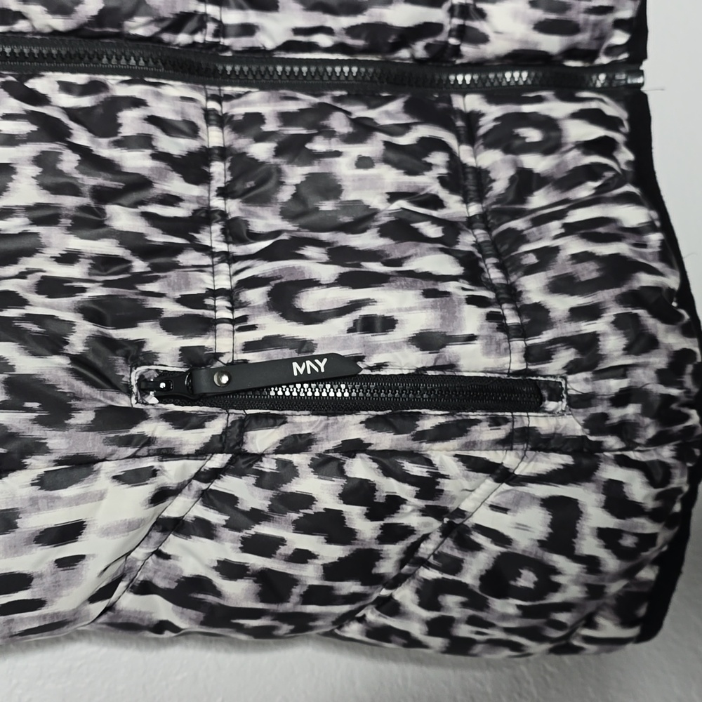 Mark New York Andrew Marc Performance Leopard Pri… - image 2